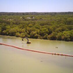 fifth-circuit-allows-texas-to-keep-its-controversial-‘buoy-barrier’-in-place-for-now