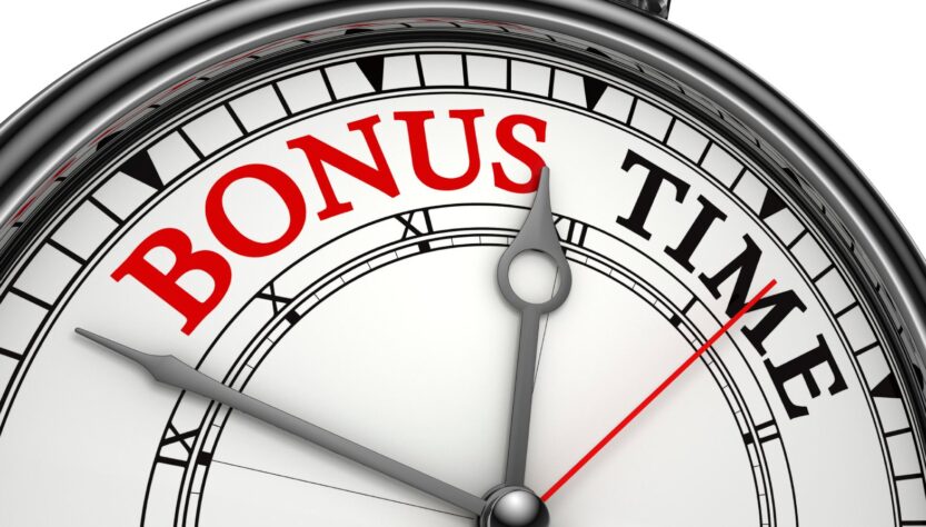 bonus-season-should-already-be-in-full-swing,-but-biglaw-is-waiting-for-cravath-to-make-a-move