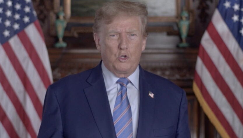 ‘courage-and-fortitude’:-trump-praises-johnson-after-speaker’s-private-mar-a-lago-visit