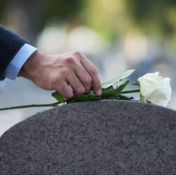 biglaw-firm’s-co-founder,-a-legend-of-the-investing-world,-passes-away