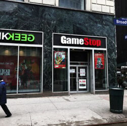 gamestop-does-it-again