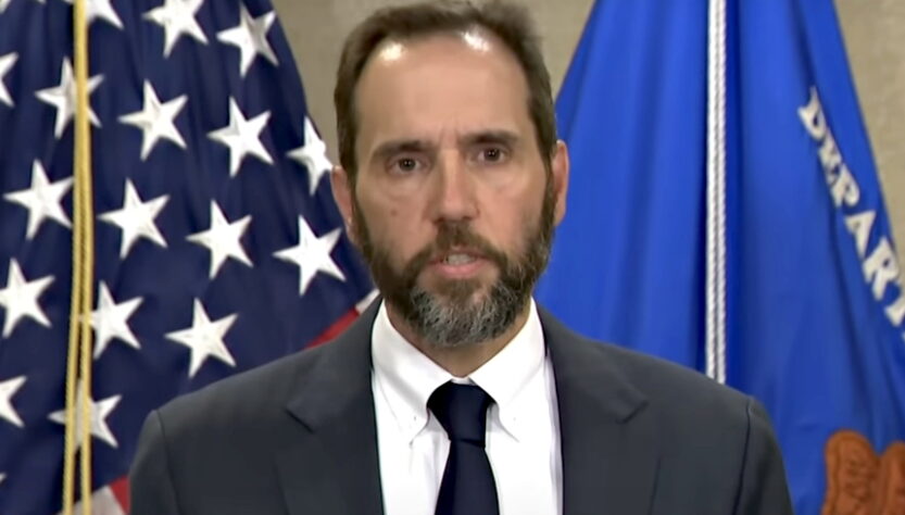 expert-predicts-‘smith-will-win’-as-special-counsel-appeals-trump-docs-case-dismissal