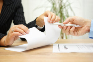 3 Reasons Not to Sign that Severance Agreement