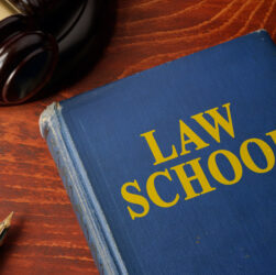 want-a-federal-clerkship?-you-should-consider-this-law-school.