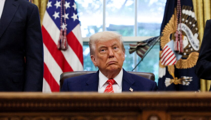 ‘bystander’-trump-keeps-saying-‘i-don’t-know’-—-critics-ask-who’s-in-charge