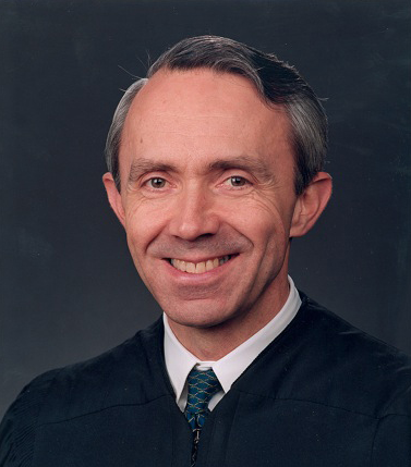 supreme-court-justice-david-souter-dies-after-accidentally-breaking-the-judiciary