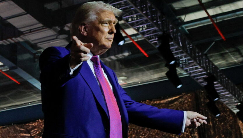 ‘significant-damage’:-walmart’s-‘magnitude’-warning-to-consumers-spurs-trump-tariff-critics