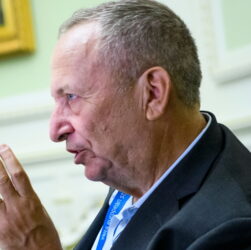 ‘this-is-extortion’:-former-harvard-president-blasts-trump’s-act-of-‘madness’