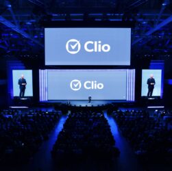 to-a-sometimes-‘shell-shocked’-cliocon-audience,-jack-newton-presented-clio’s-vision-for-a-new-era-of-ai-driven-legal-work