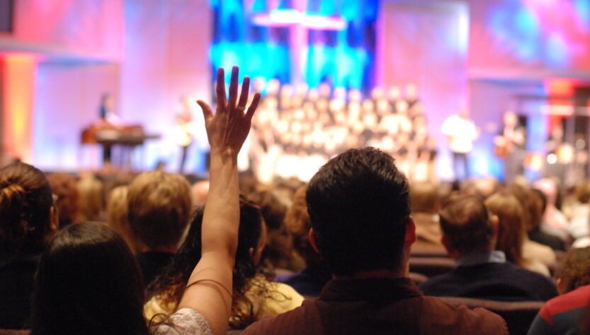 how-megachurches-use-the-bible-to-defend-and-promote-wealth-inequality:-report