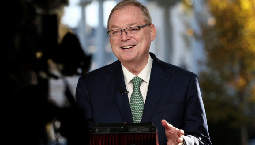 inflation-and-credit-lifted-black-friday-spending-—-yet-white-house-still-sees-‘good-news’