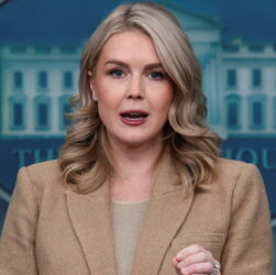 white-house-teases-out-what-trump-will-say-in-rare-oval-office-address